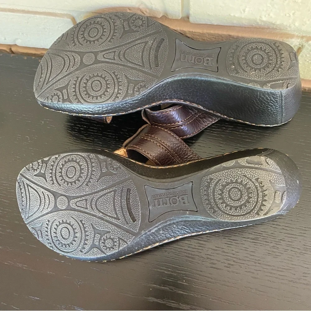 Born Brown Leather Slides Sandals Wedges Heels Comfort Strappy Preppy Size 9